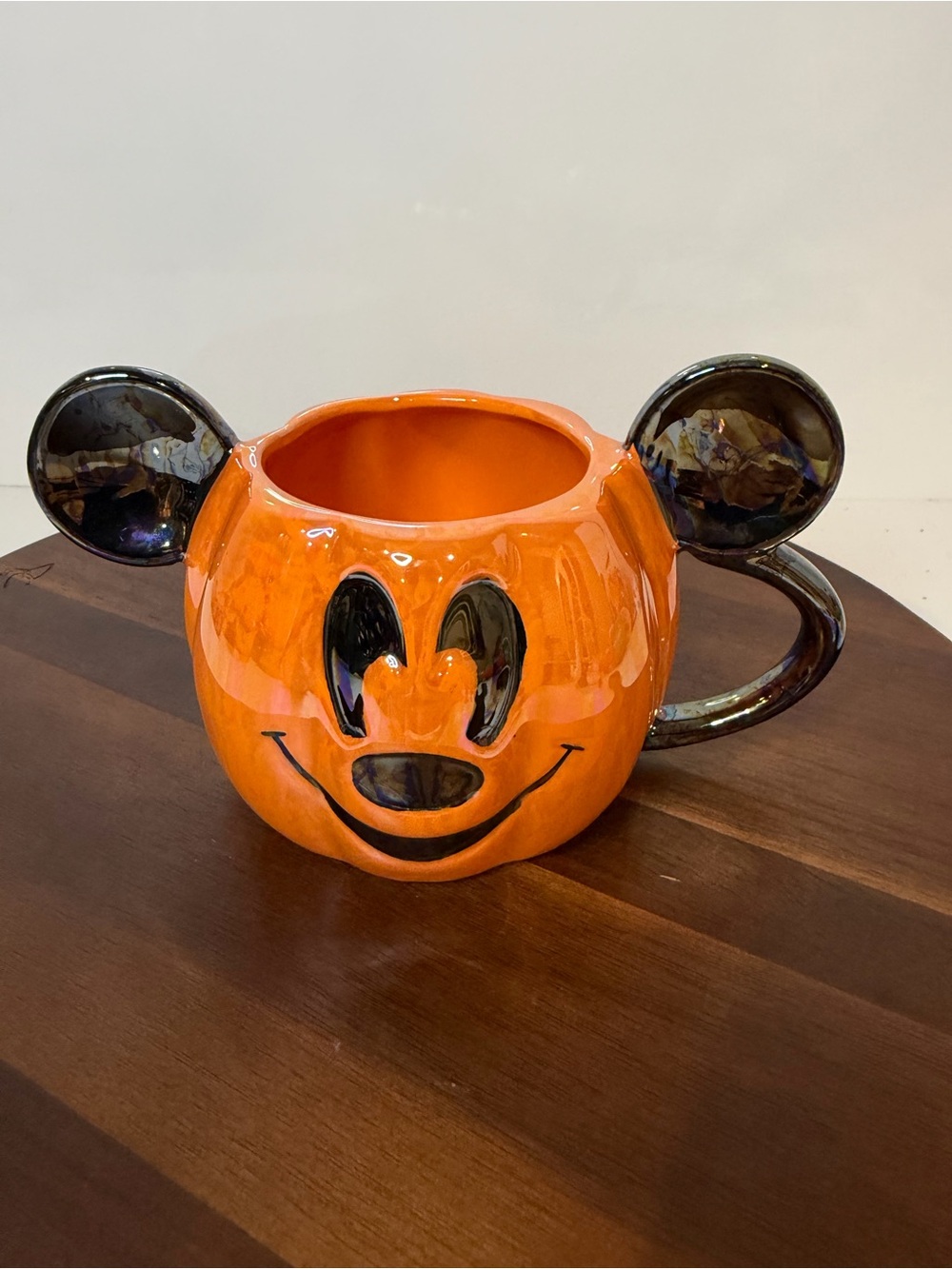 Disney Iridescent Mickey Mouse Pumpkin Mug Orange Metallic Halloween Zrike